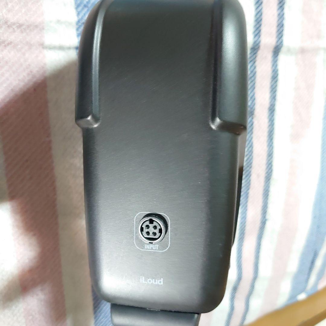 IK Multimedia iLoud MicroMonitorとスタンド一式