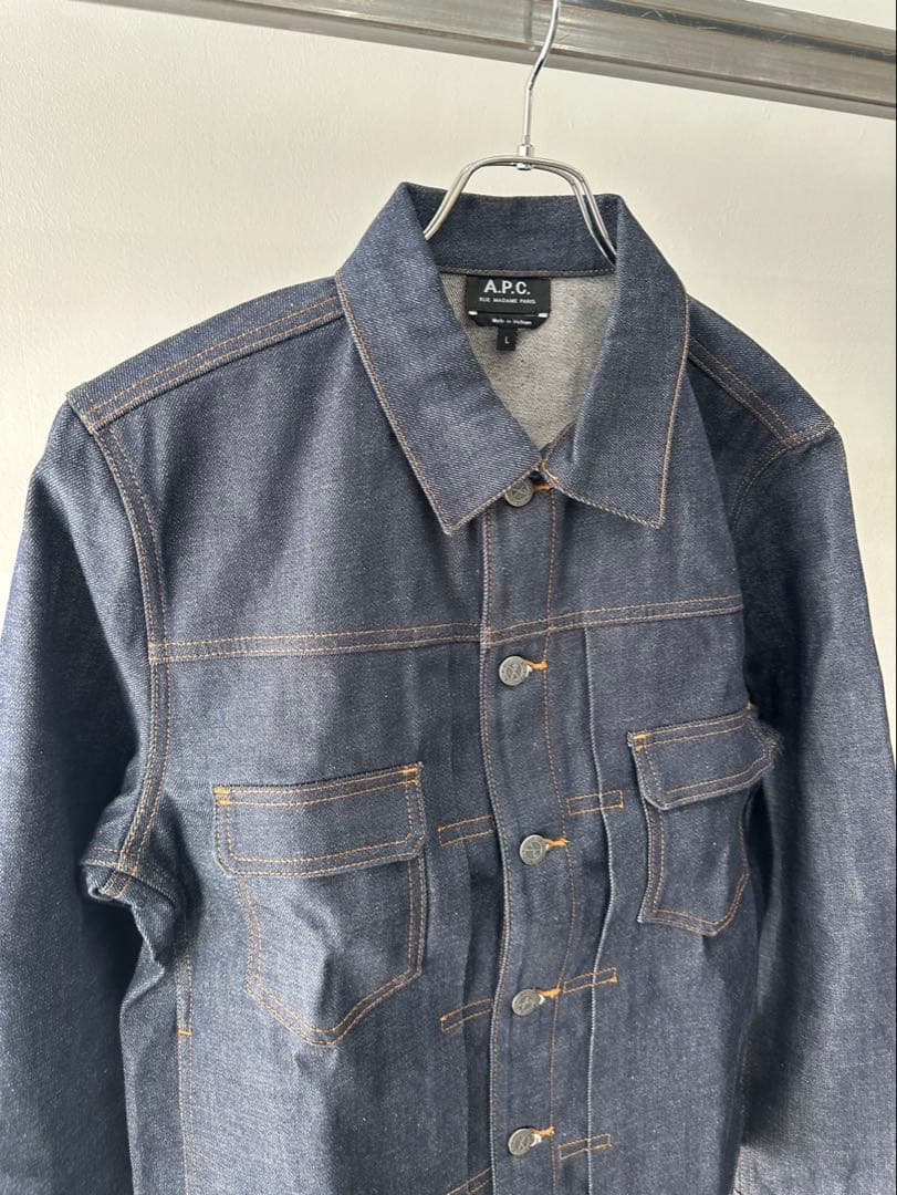 A.P.C. リジッドデニムジャケット