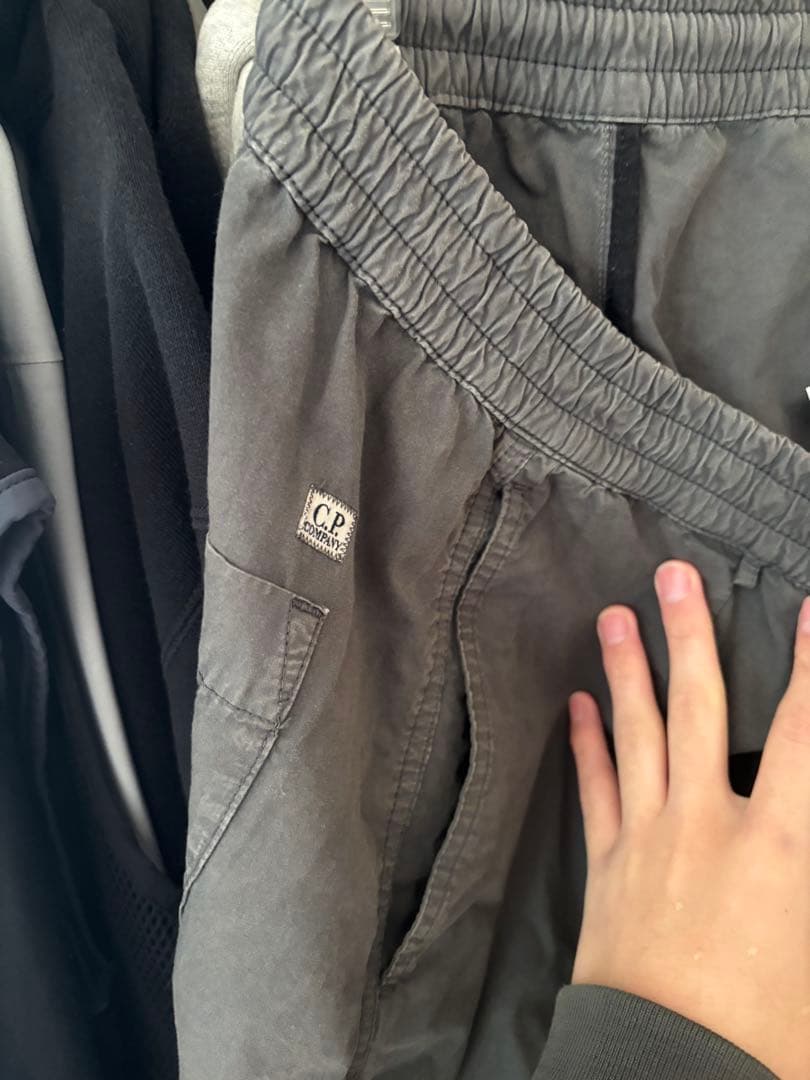 cp company サイドパンツ