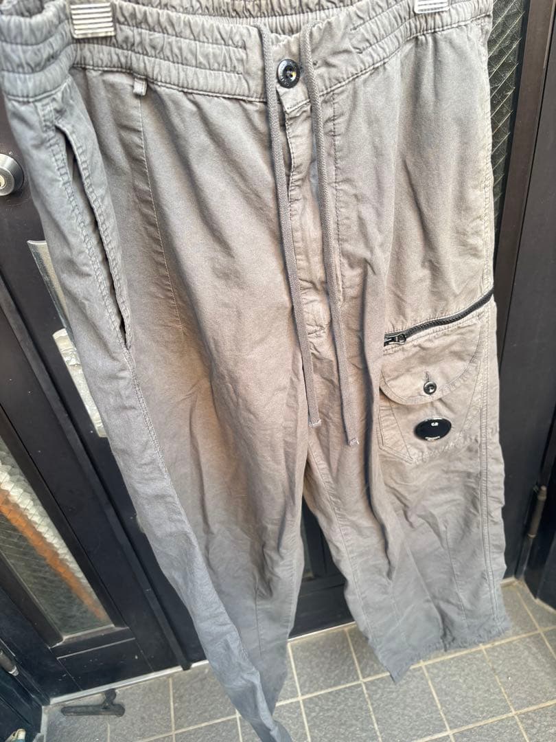 cp company サイドパンツ