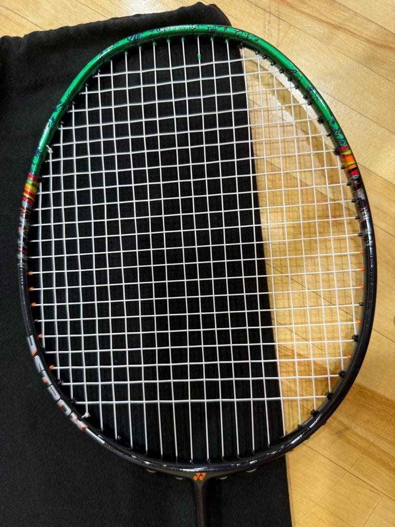 YONEX バドミントンラケット 黒/緑