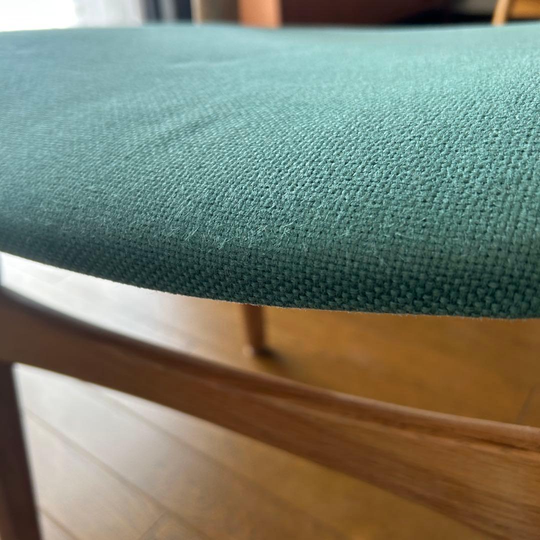 ハンス・J・ウェグナー リプロダクト品 ダイニングチェア 椅子 布張り