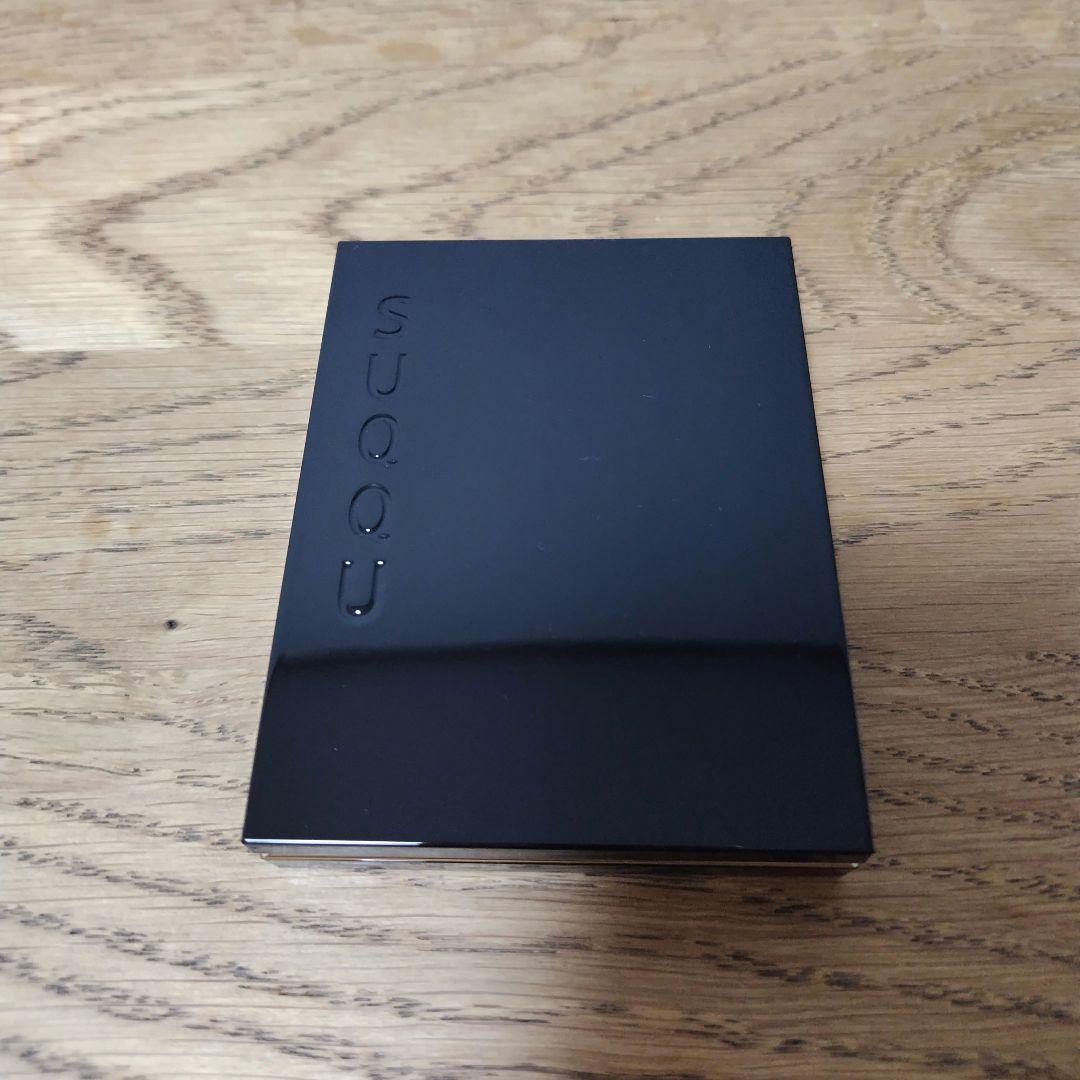 a*u様 SUQQU シグニチャー カラー アイズ 15 スック　凛覗
