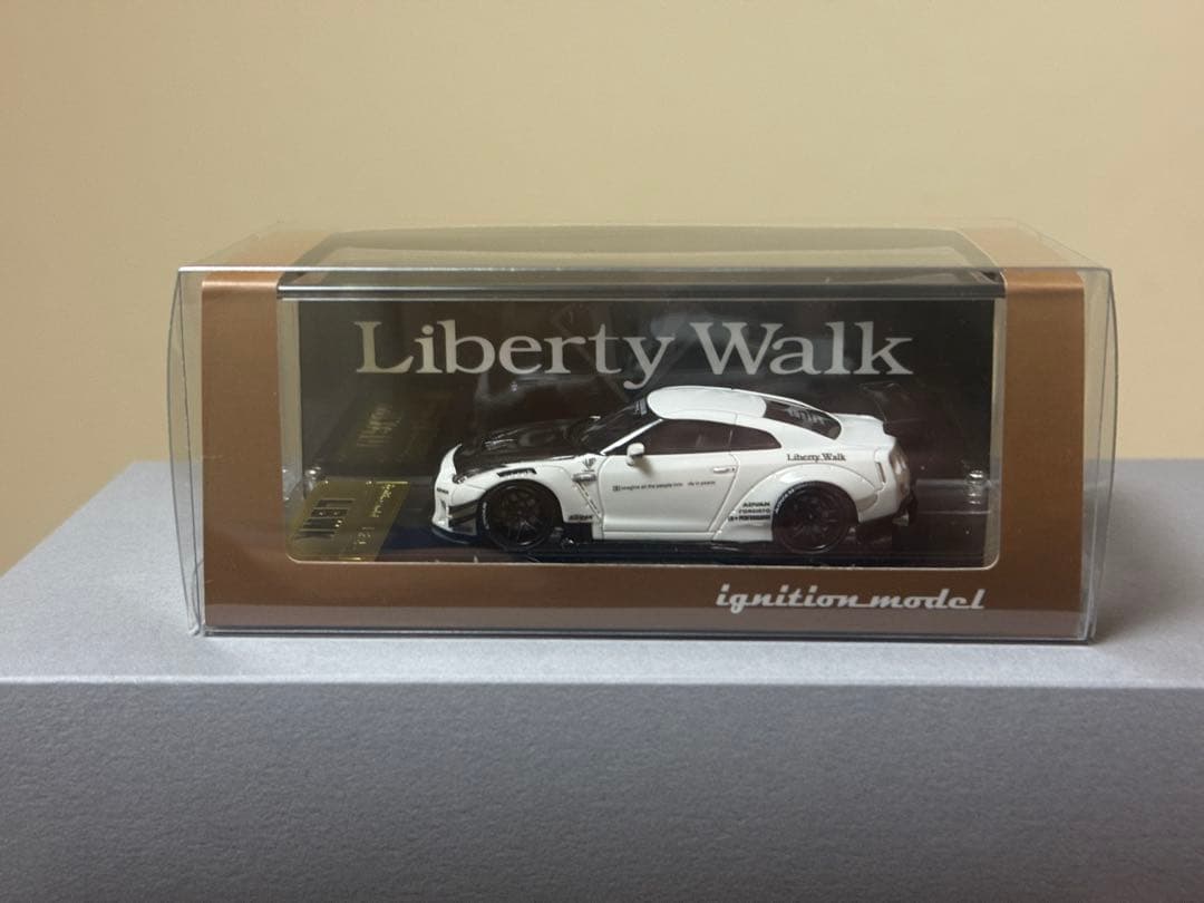 イグニッションモデル　1/64 LB-WORKS Nissan GT-R R35