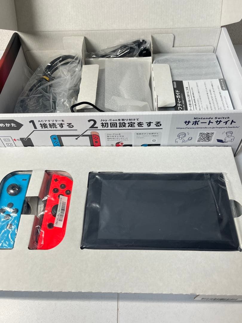 Nintendo Switch ネオンブルー ネオンレッド　本体
