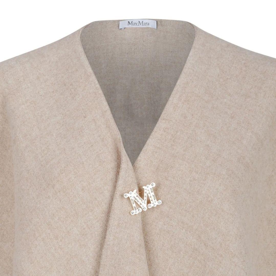 雛祭りsale☆新品未使用　Max Mara　ケープ　ポンチョ　Mブローチ