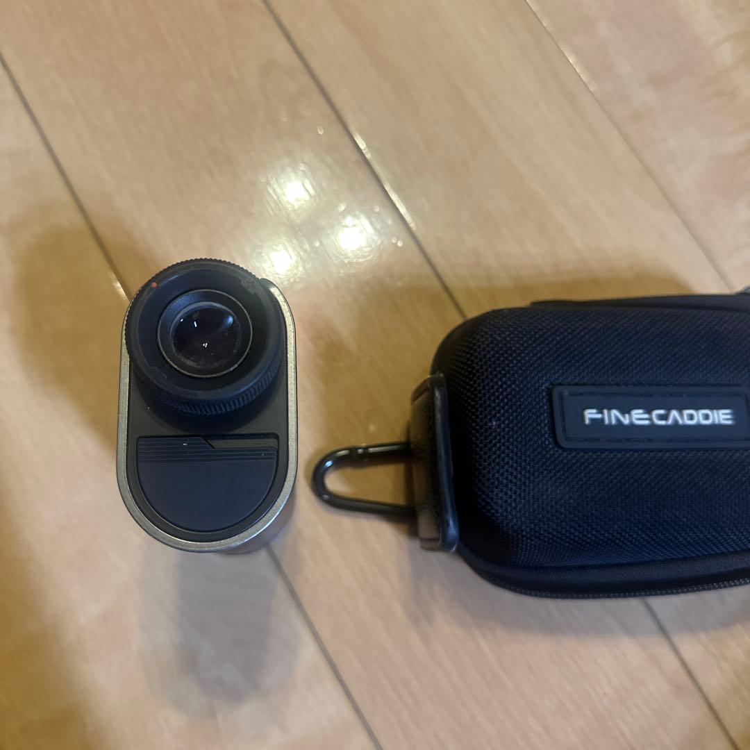 FINE CADDIE ゴルフ用距離計 ケース付き　J300