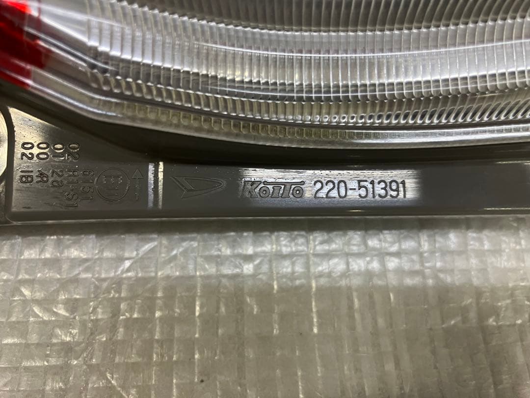 ♦︎ダイハツ★タントLA600S左純正テールランプ★点灯確認済み★良品★