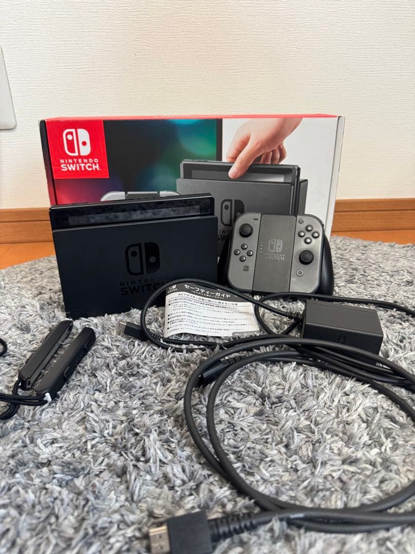 Nintendo Switch 本体 グレー 付属品完備　任天堂