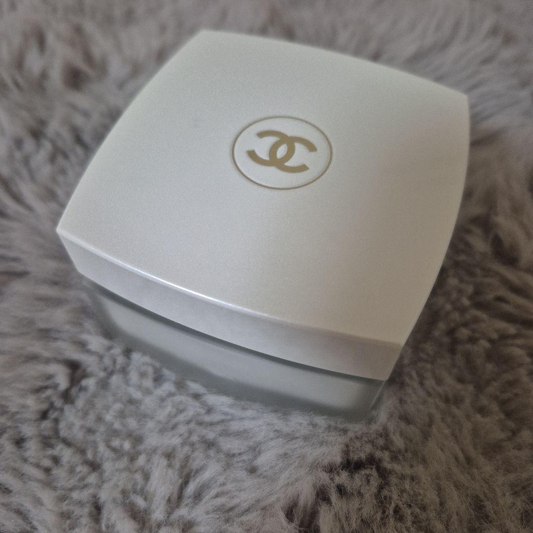 ～ほりけん～ALBION　フラルネ　 CHANEL ボディークリーム