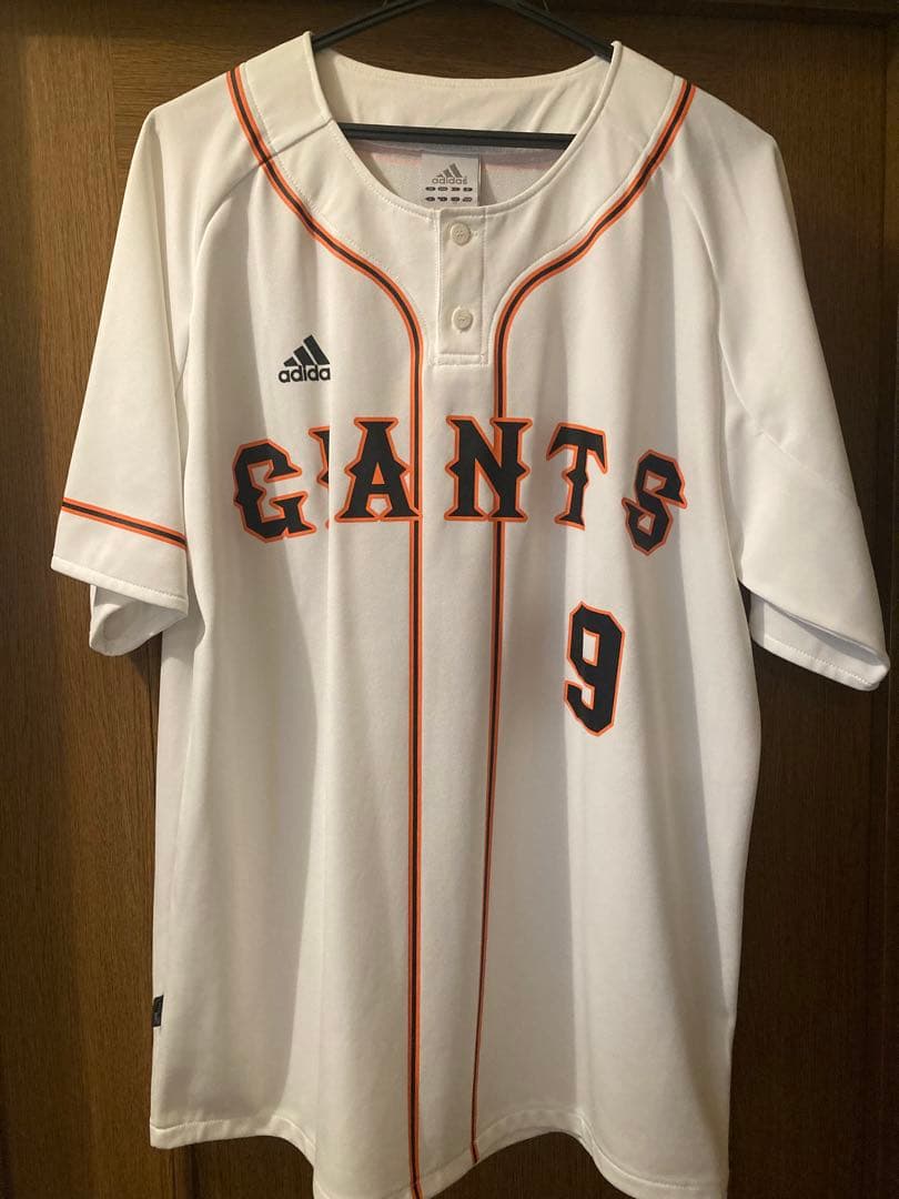 巨人　読売ジャイアンツ　adidas ユニフォーム 亀井 9 未使用