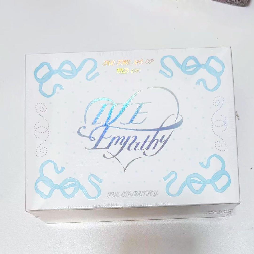 K-POP・アジア ive LIFE Loyalty CD & Photo Cards Set