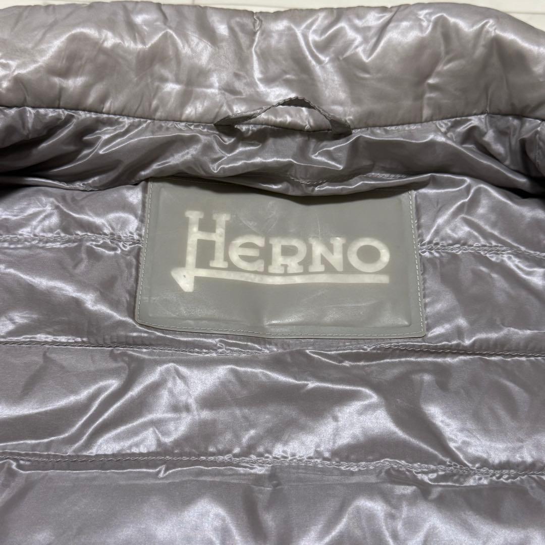 美品 HERNO ヘルノ グレージュ　ダウンベスト インナーダウン 48