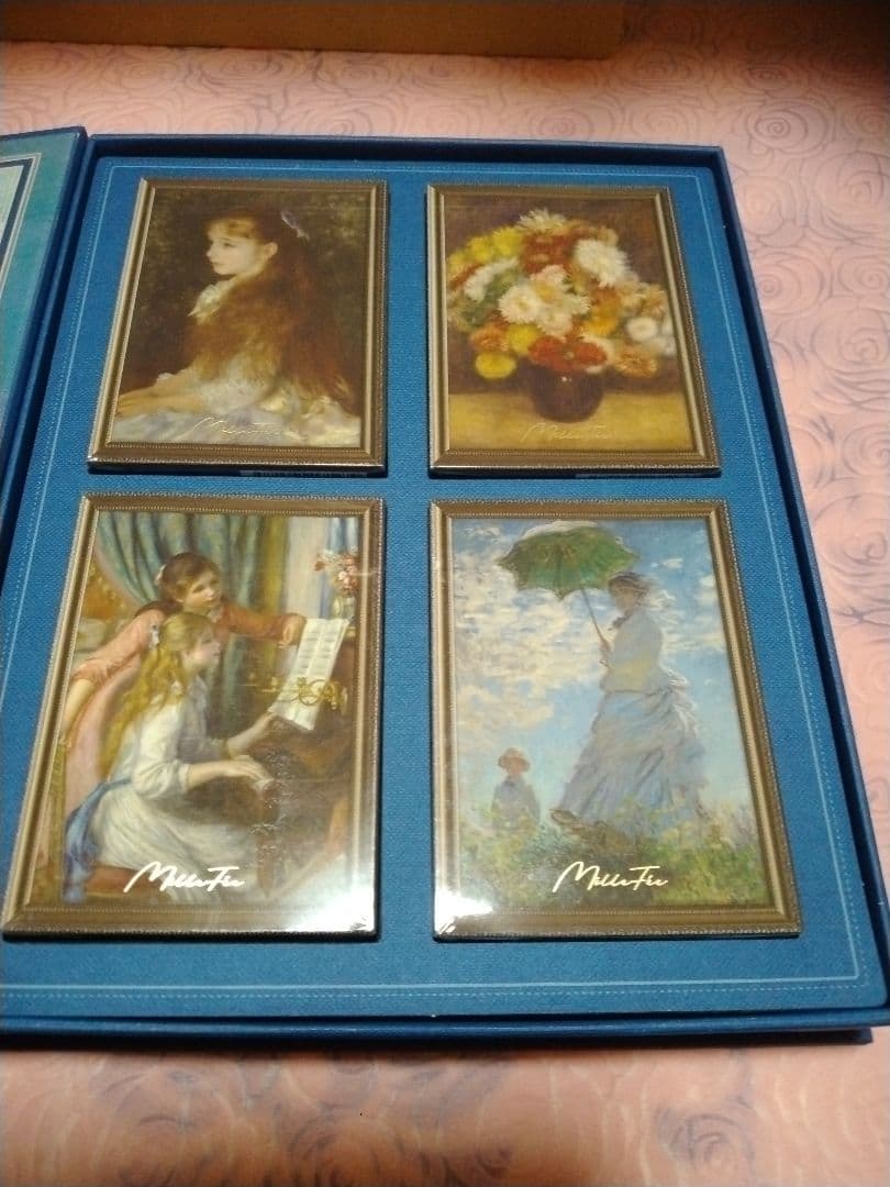 ミルフィー絵画アイシャドウパレットbox　未使用品