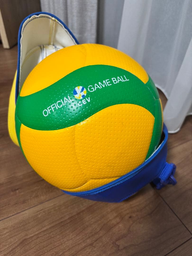 バレーボール　5号　ミカサ　MIKASA ヨーロッパモデル　カバン付き