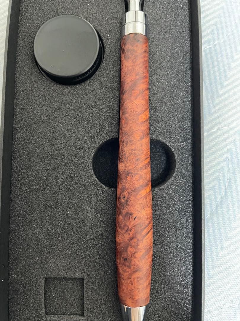 ほぼ新品　こぶた工房　極上花梨＋グロテスク　シャーペン　0.5m