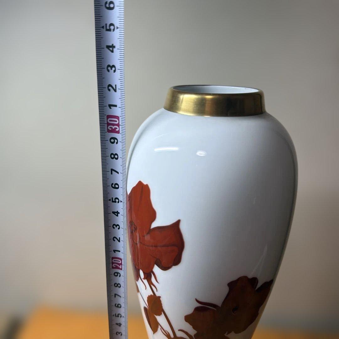 美品 大倉陶園・OKURA 金彩花紋花瓶