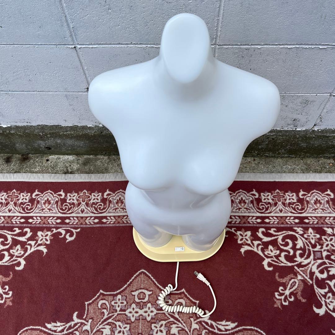 ライト照明付き◾️マネキン トルソー 店舗什器 間接照明 ディスプレイ 女性像