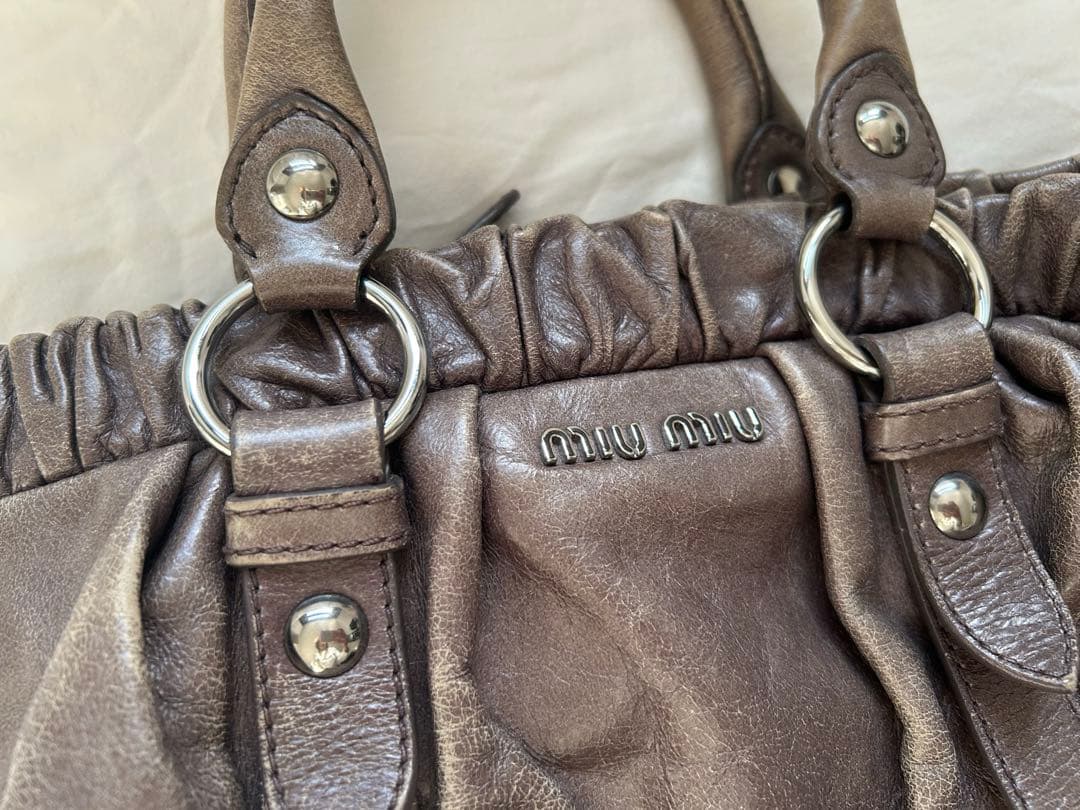 miumiu ショルダーバッグ　ギャザー　ミュウミュウ　バッグ