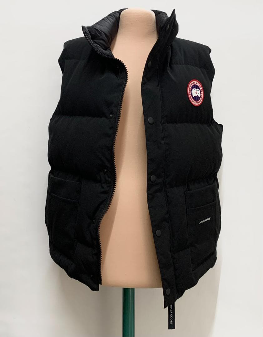 【美品】  カナダグース ダウンベスト 黒