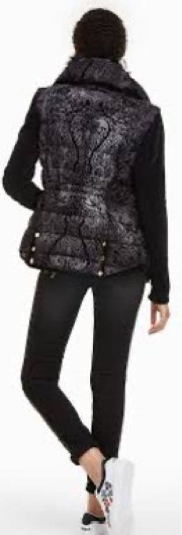 【新品タグ付】Desigual ALEXANDRA 中綿コート 黒 44 希少