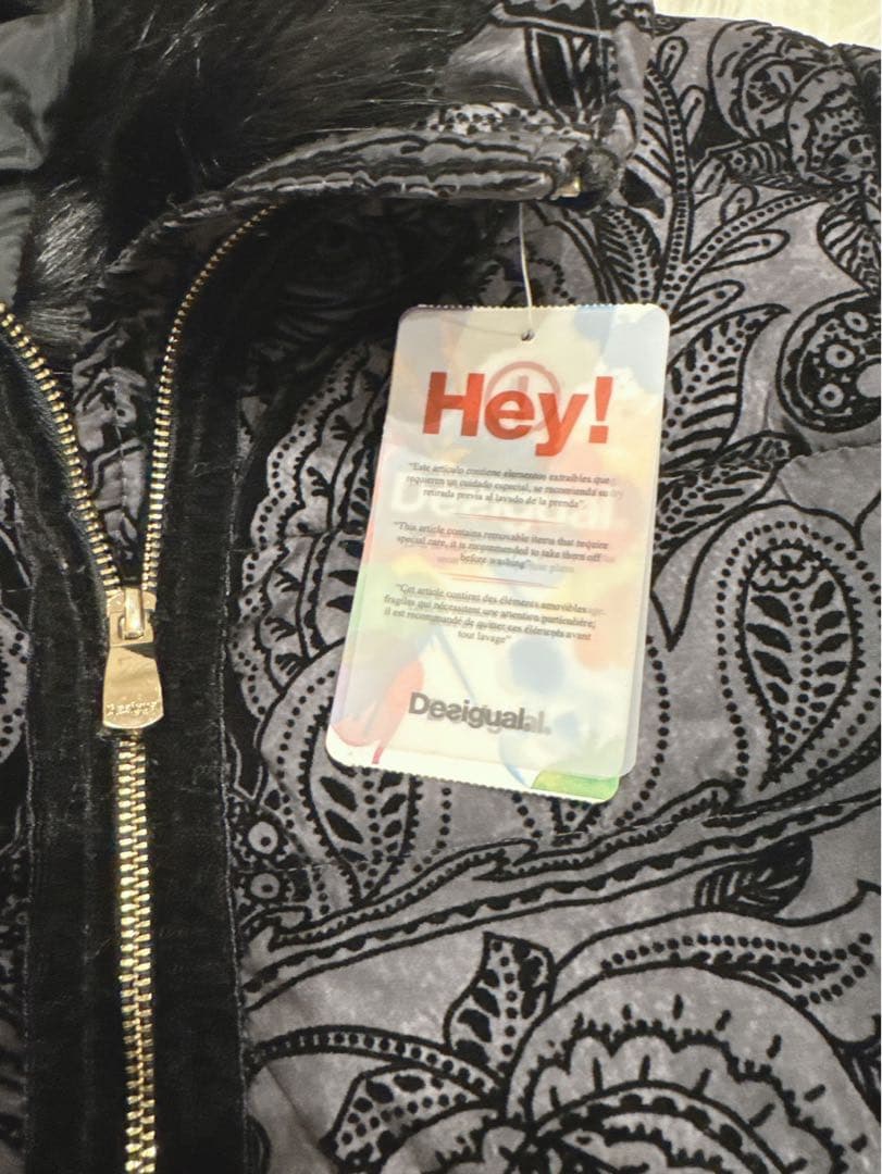 【新品タグ付】Desigual ALEXANDRA 中綿コート 黒 44 希少