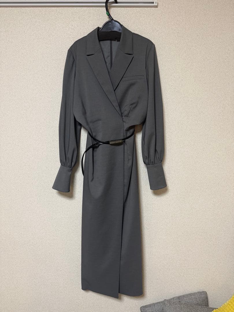 定価2.5万anuans（アニュアンス）ウエストコンシャスワンピース　SizeM