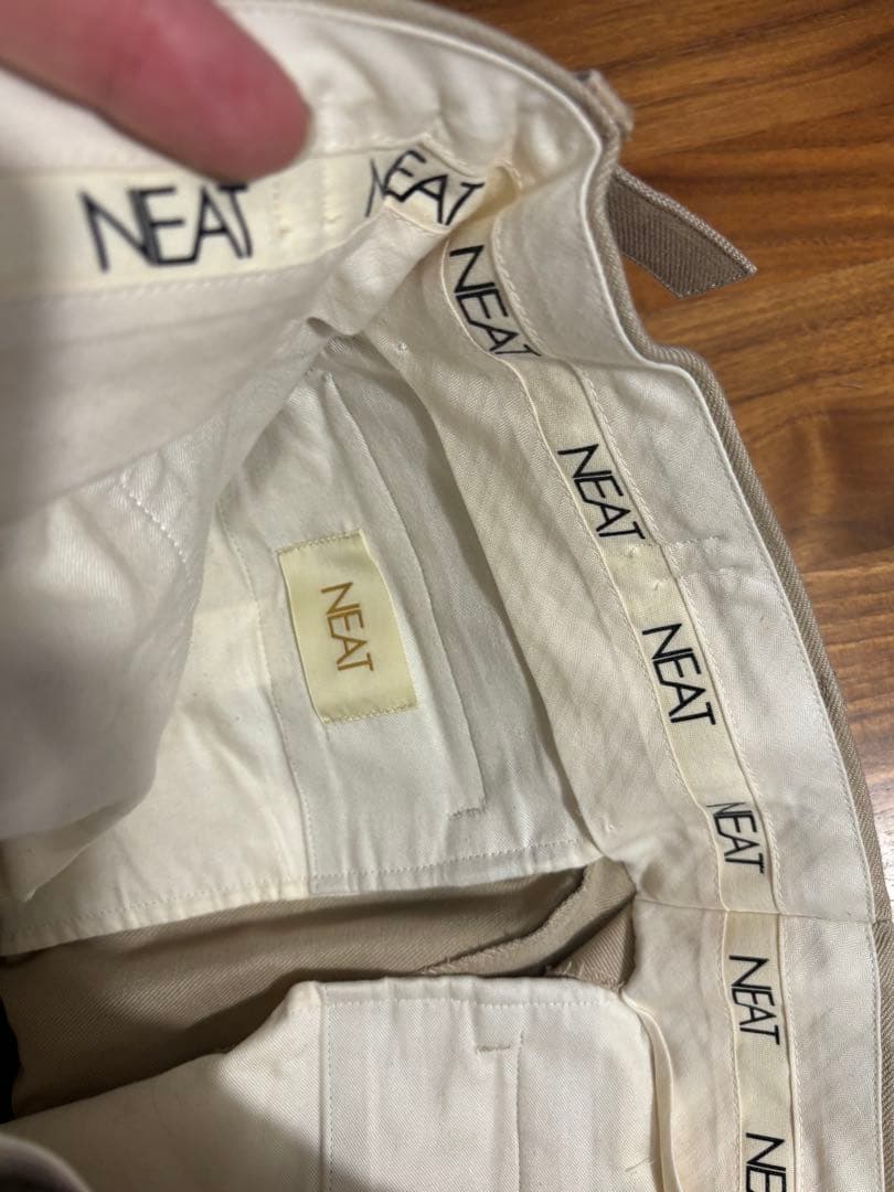 スーツ NEAT