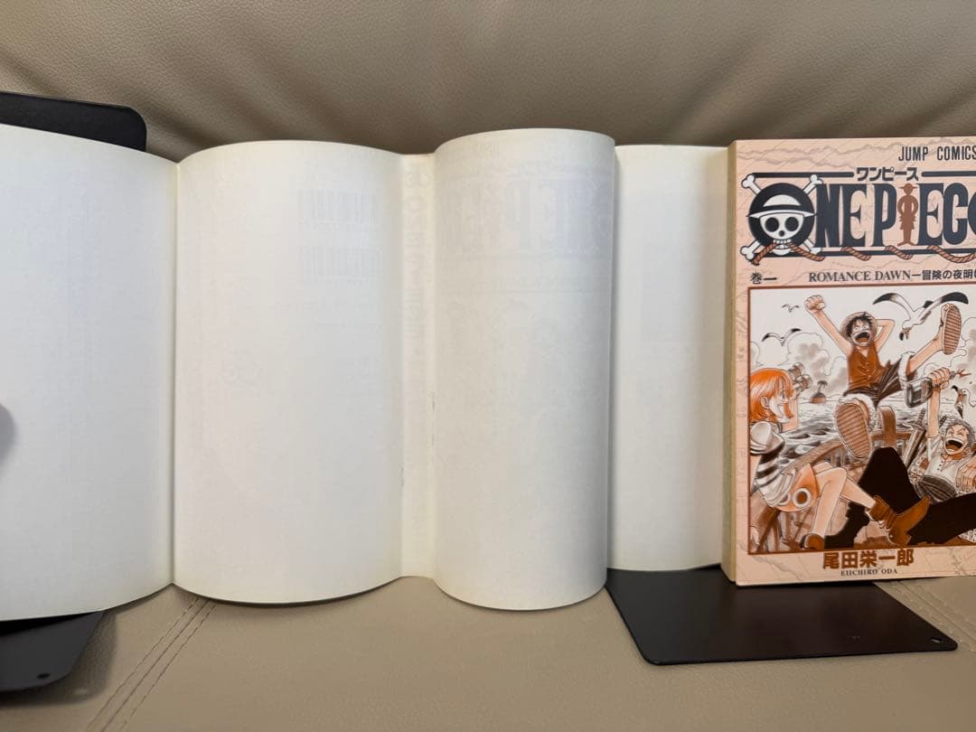 初版・コミックニュース付きONE PIECE 1巻 尾田栄一郎 希少 1997年