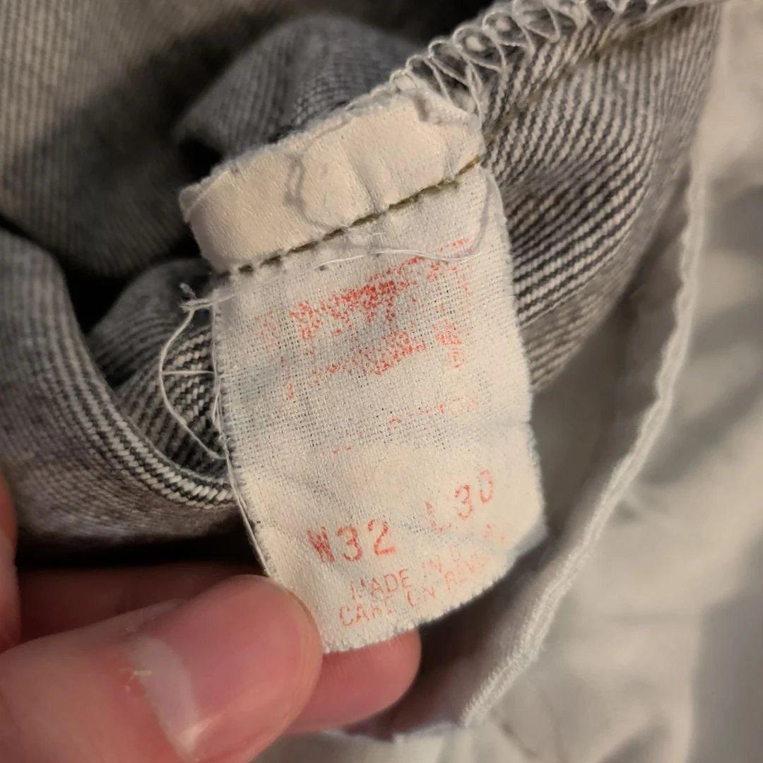 s*様 Levis 先染め ブラックデニム W32L30