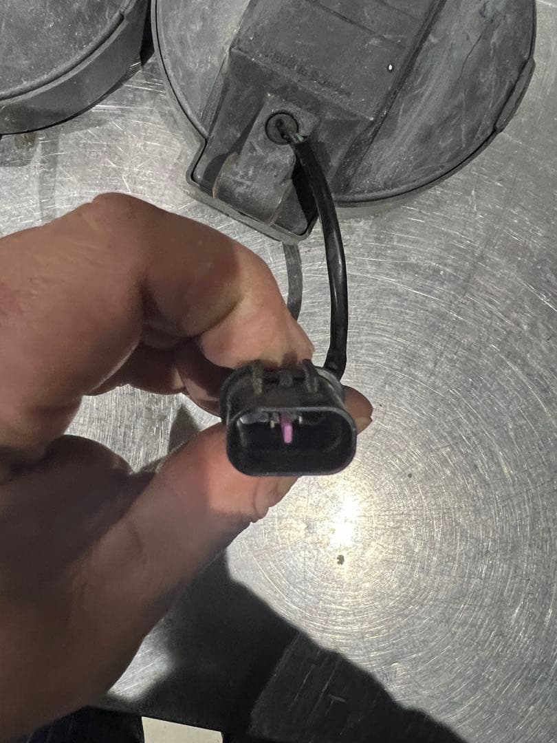 最終値下げ！本国ボッシュロゴ無しフォグランプ　160パイ LEDバルブ付き