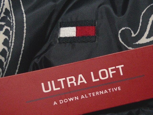 【大きい】XL日本サイズ位トミーヒルフィガーUSA限定蓄熱極暖ダウンジャケット
