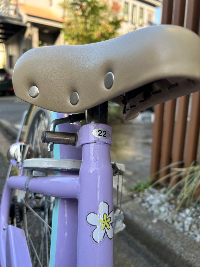 自転車　22インチ　　女の子　ラベンダー