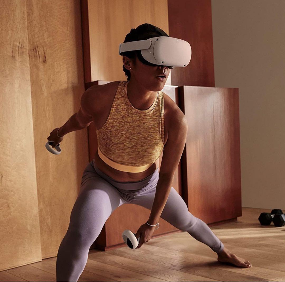  Quest 2 VRヘッドセット 64 専用ケース付き