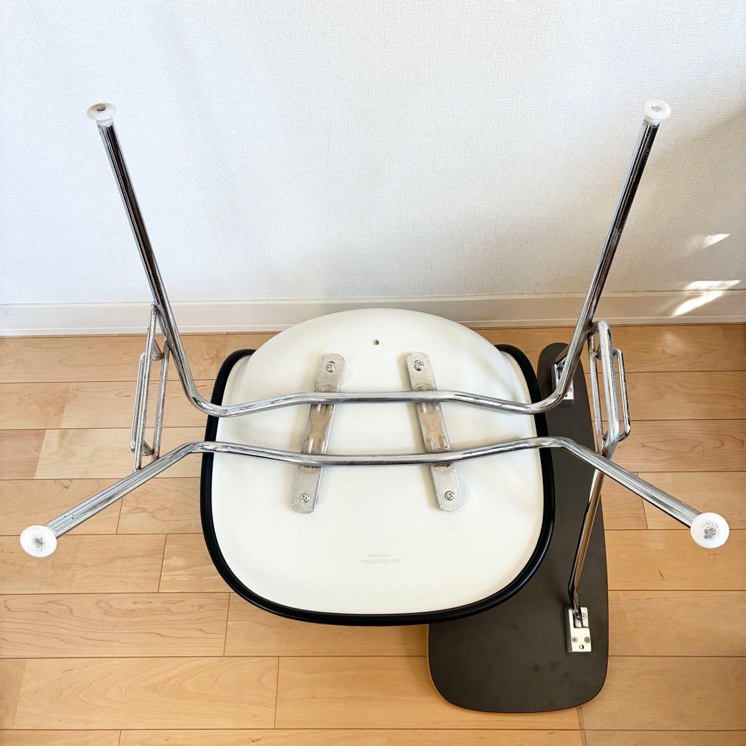 Herman Miller サイドシェルスタッキングチェア テーブル付き