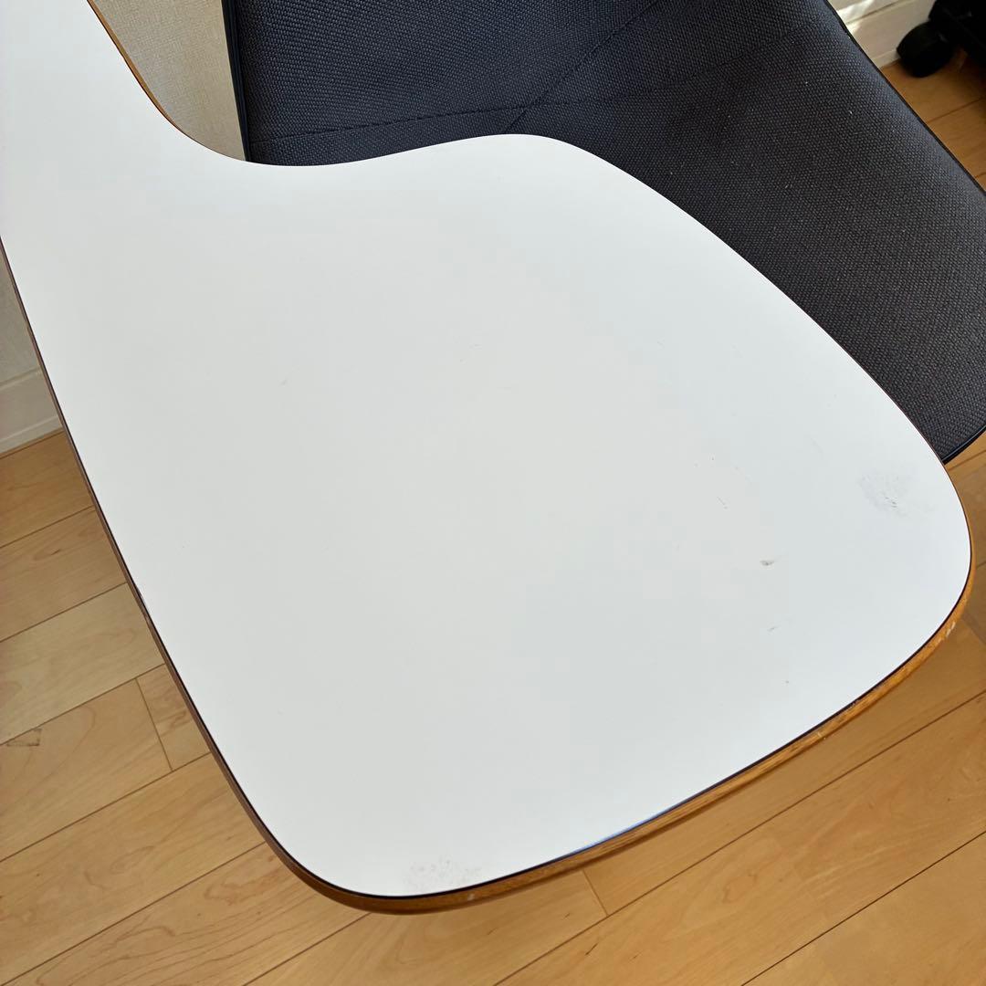 Herman Miller サイドシェルスタッキングチェア テーブル付き