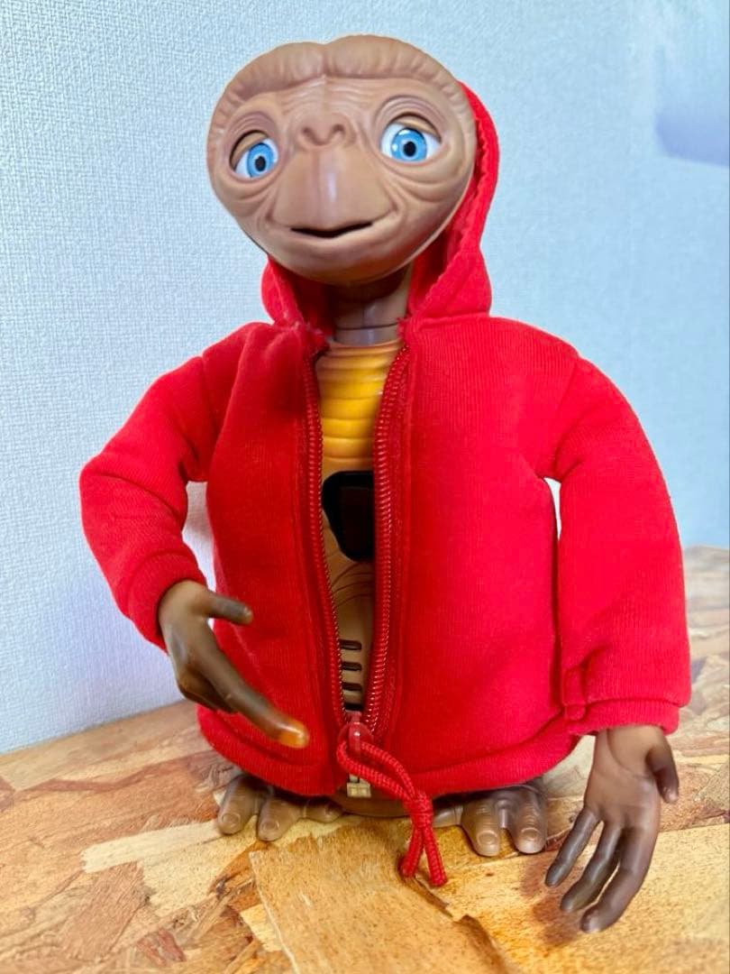 インタラクティブ E.T. 英語版　 トーキング フィギュア　パーカー E.T.