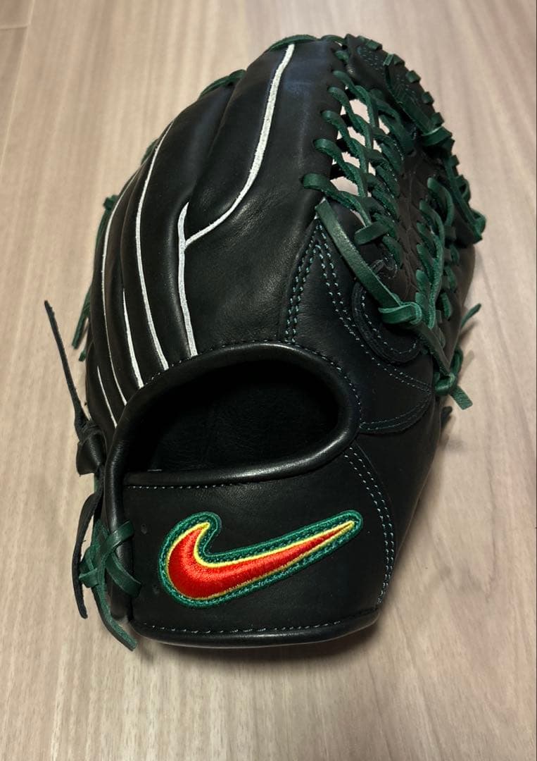 【新品未使用】NIKE AKI SIGNATURE MODEL ナイキ 野球