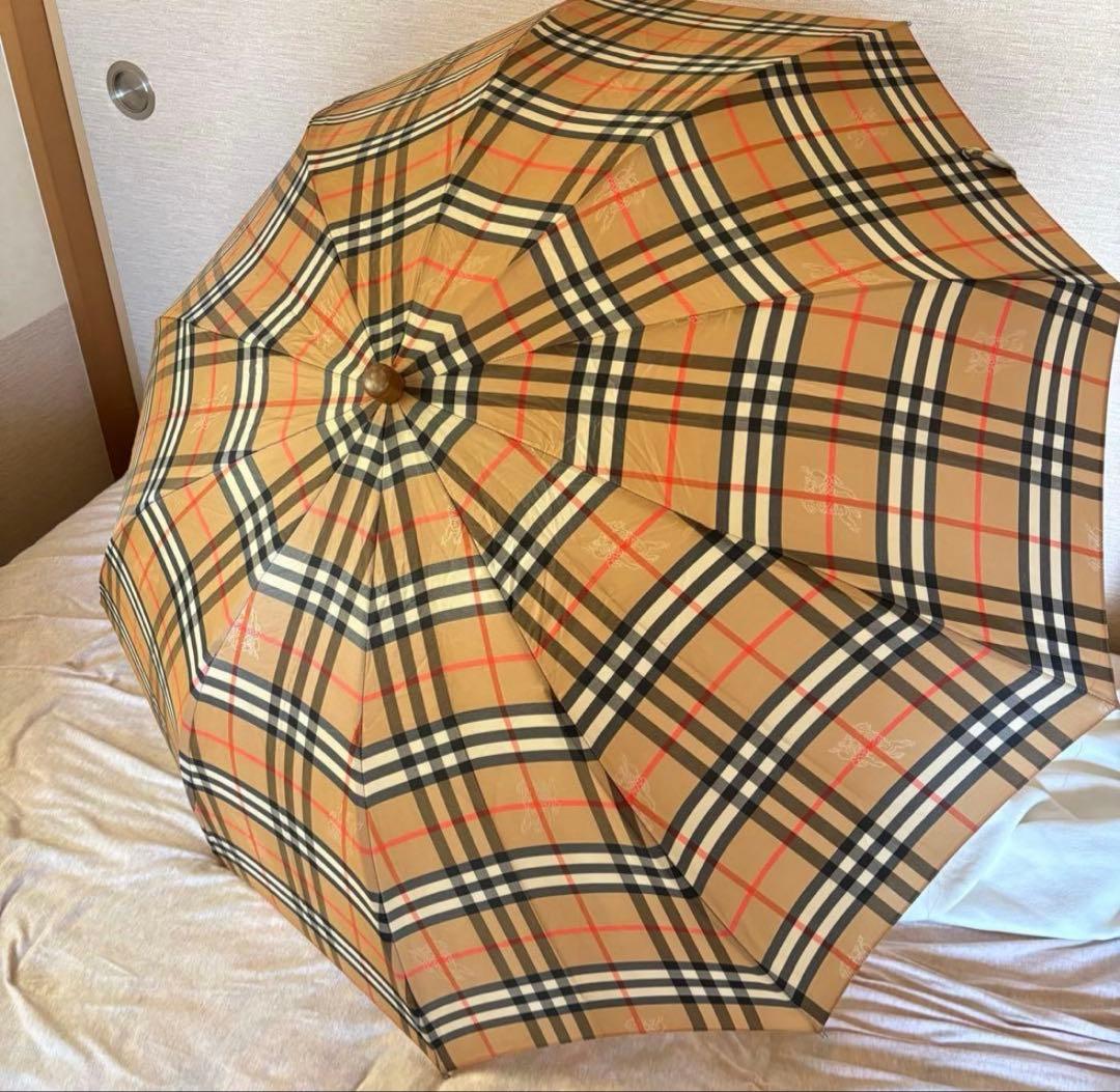 【新品未使用】バーバリー　雨傘　折りたたみ　ノバチェック　持ち手騎兵　傘袋付き