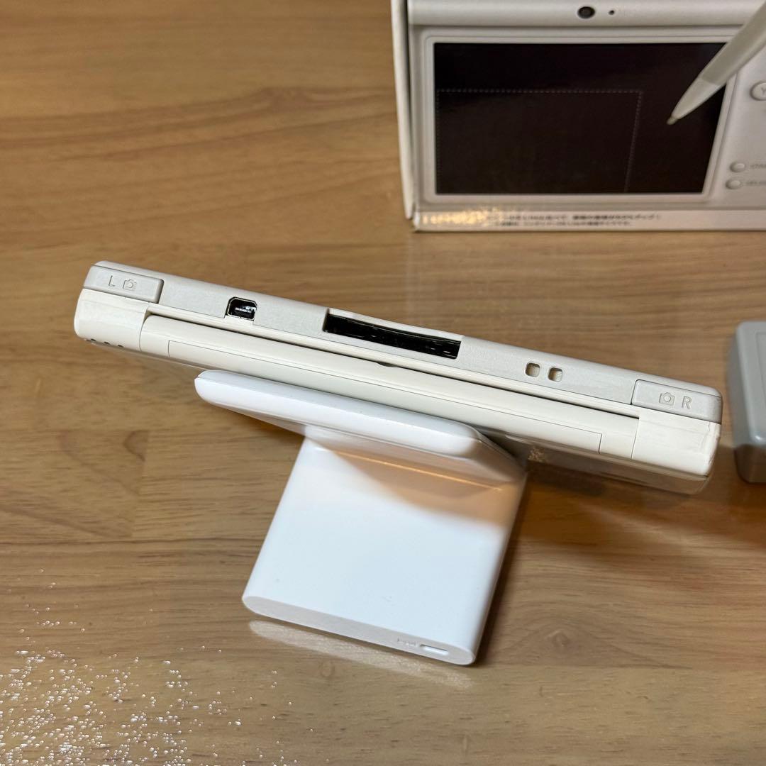 6-127 ニンテンドーDSi LL ナチュラル・ホワイト 箱付き