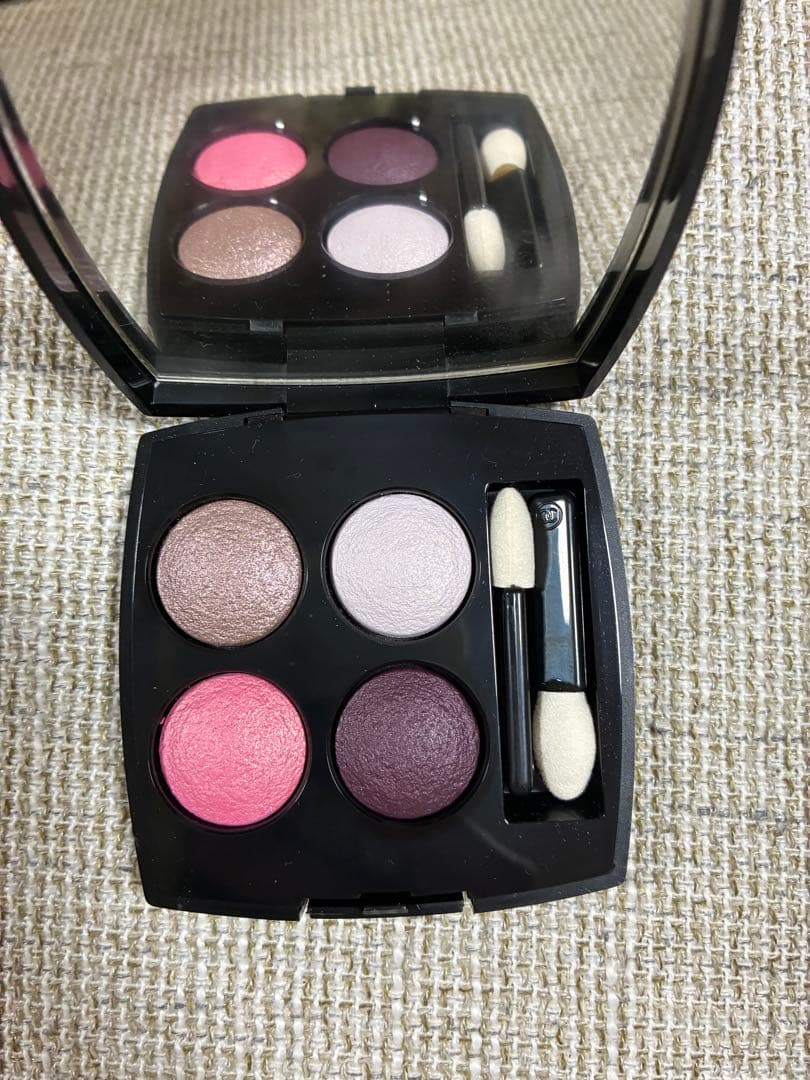 CHANEL レキャトルオンブル