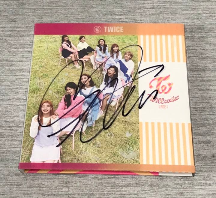 TWICE SANA TTサイン入り