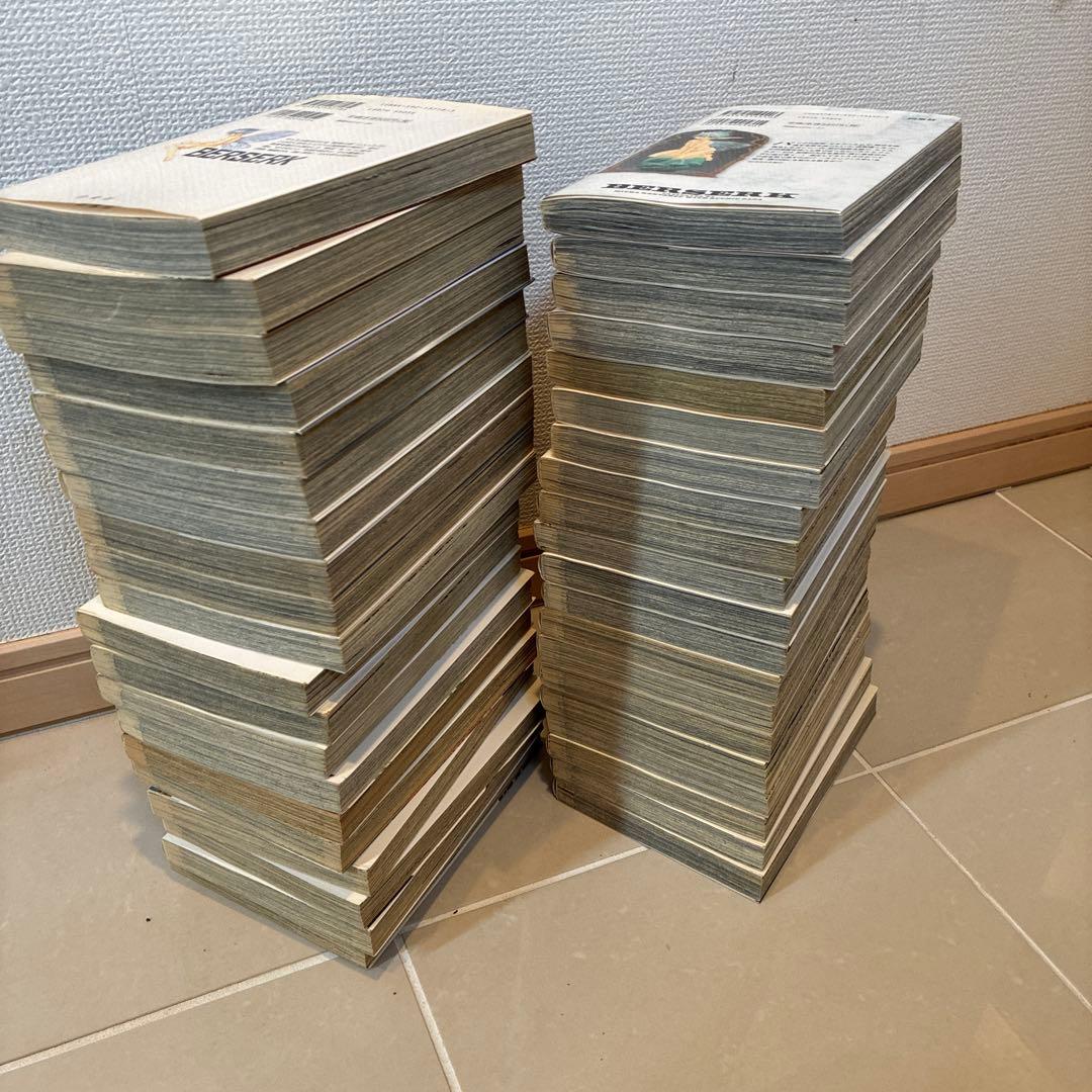 ベルセルク 1〜40巻 漫画　40冊　初版有り