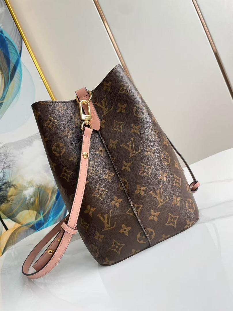LOUIS VUITTON ルイヴィトン ネオノエ *26 x 26x17cm