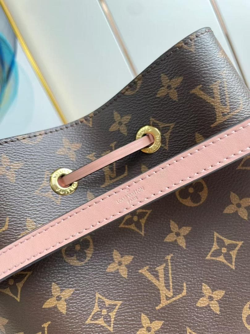 LOUIS VUITTON ルイヴィトン ネオノエ *26 x 26x17cm