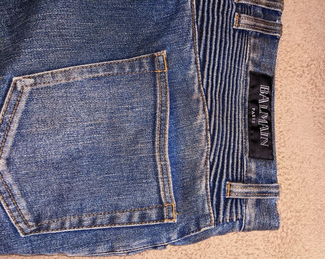 定価8万程　国内正規品　BALMAIN　バルマン