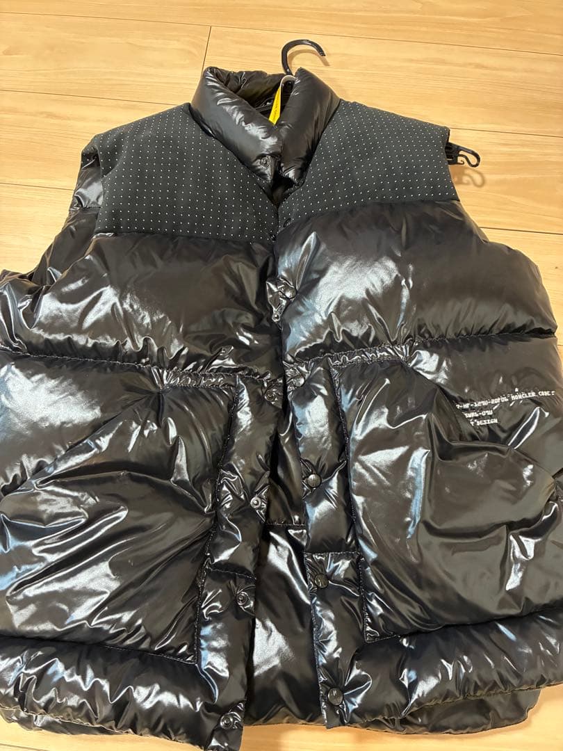 美品⭐︎MONCLER GENIUS × FRAGMENT ダウンベスト 黒　2