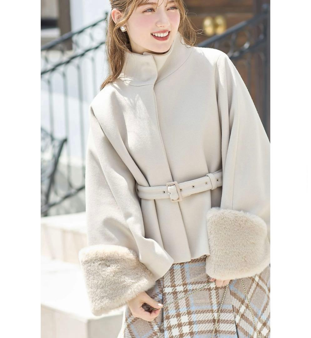 tocco closet 2wayケープコート　ファー&ベルト付き　ポンチョ