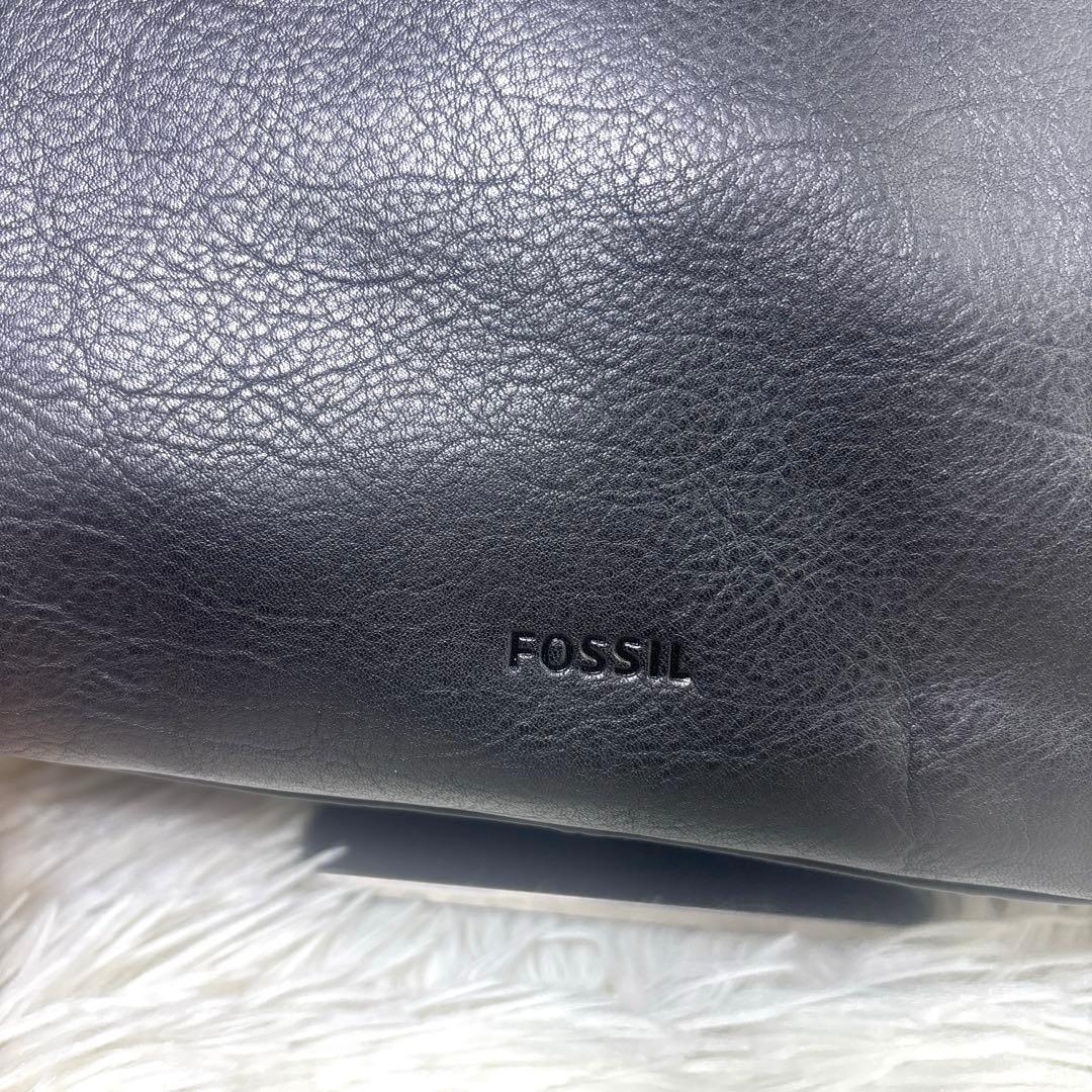 [極美品] FOSSIL フォッシル　トートバッグ　牛革　黒　チャーム　大容量
