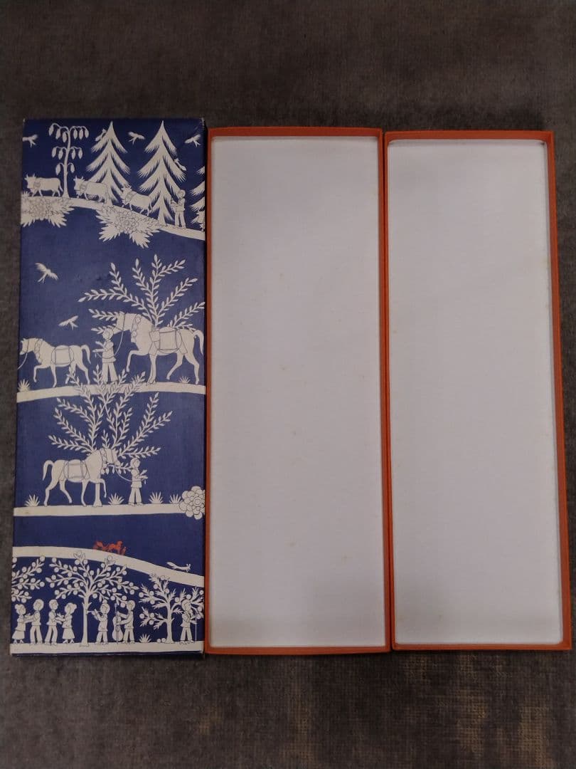 HERMES ネイビー シルクネクタイ 箱付き